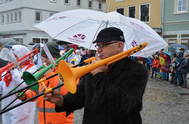 Screenshot_2020-02-04 Bad Neustadt Hut ab, Regenschirm drüber bei der Premiere des 